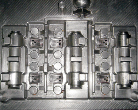 大連模具製造